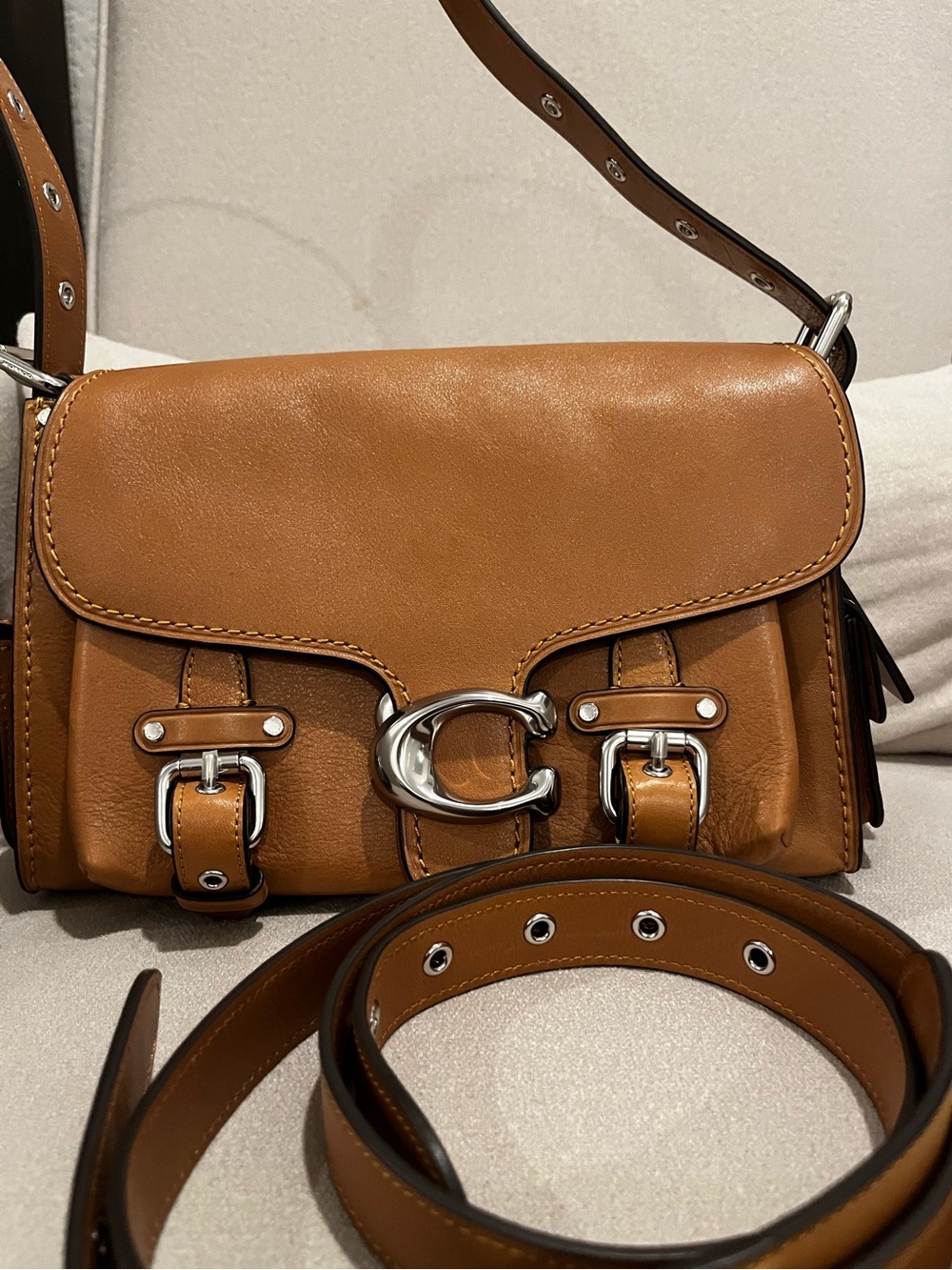 Coach Western Tabby Honey Brown Leather Bag with Signature 'C' Silver Hardware